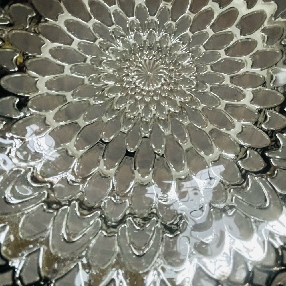 Decorative silver tone metallic bowl - Picture 12 of 12